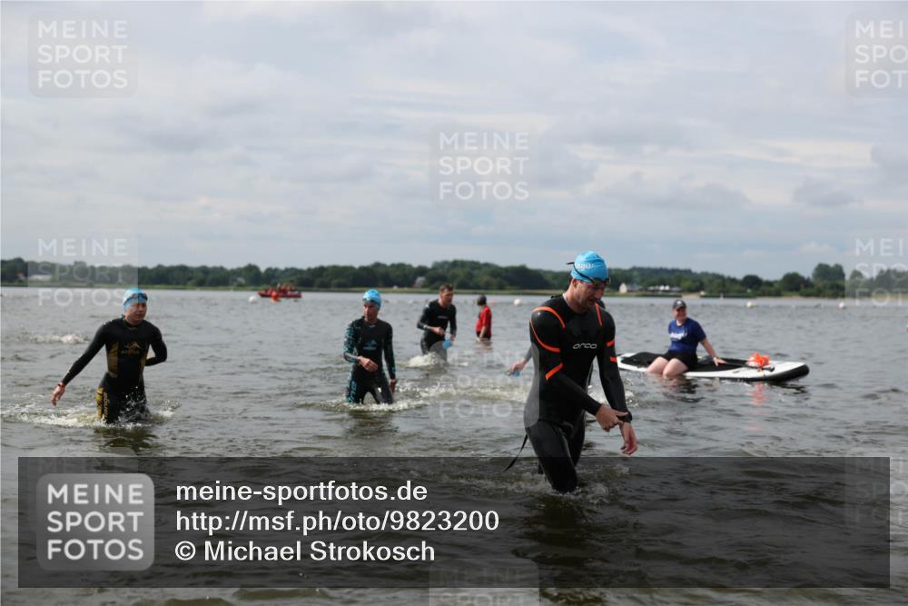 21.06.2026 - Viking Triathlon Michael Strokosch http://msf.ph/oto/9823200 21.06.2026 10:38:32 Schwimmen 53, 55, 144, 300, 303, 316, 397, 419, 546, 567 meine-sportfotos.de