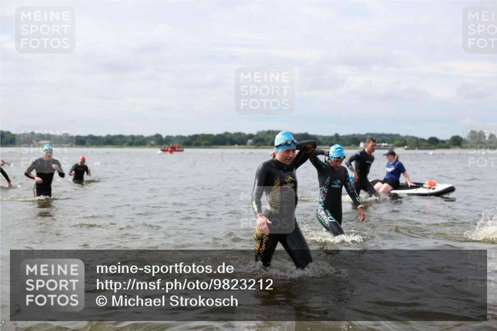 21.06.2026 - Viking Triathlon Michael Strokosch http://msf.ph/oto/9823212 21.06.2026 10:38:35 Schwimmen 53, 55, 144, 300, 303, 397, 419, 546, 567, 666 meine-sportfotos.de