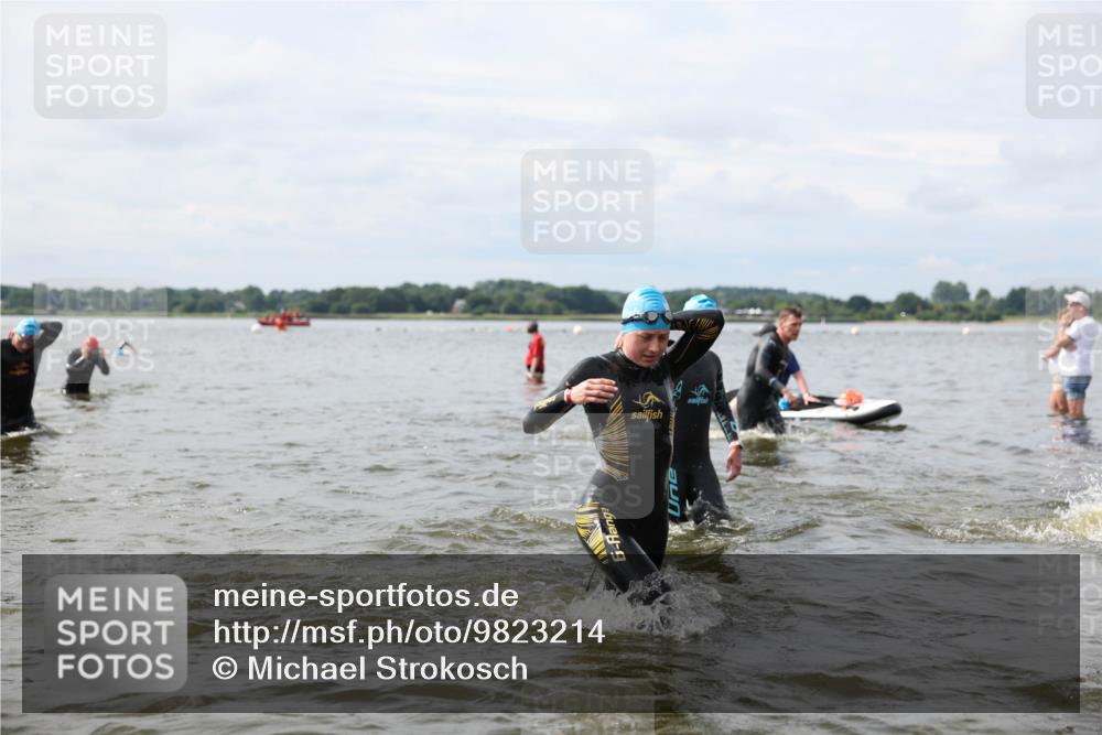 21.06.2026 - Viking Triathlon Michael Strokosch http://msf.ph/oto/9823214 21.06.2026 10:38:36 Schwimmen 53, 55, 144, 300, 303, 397, 419, 546, 567, 666 meine-sportfotos.de