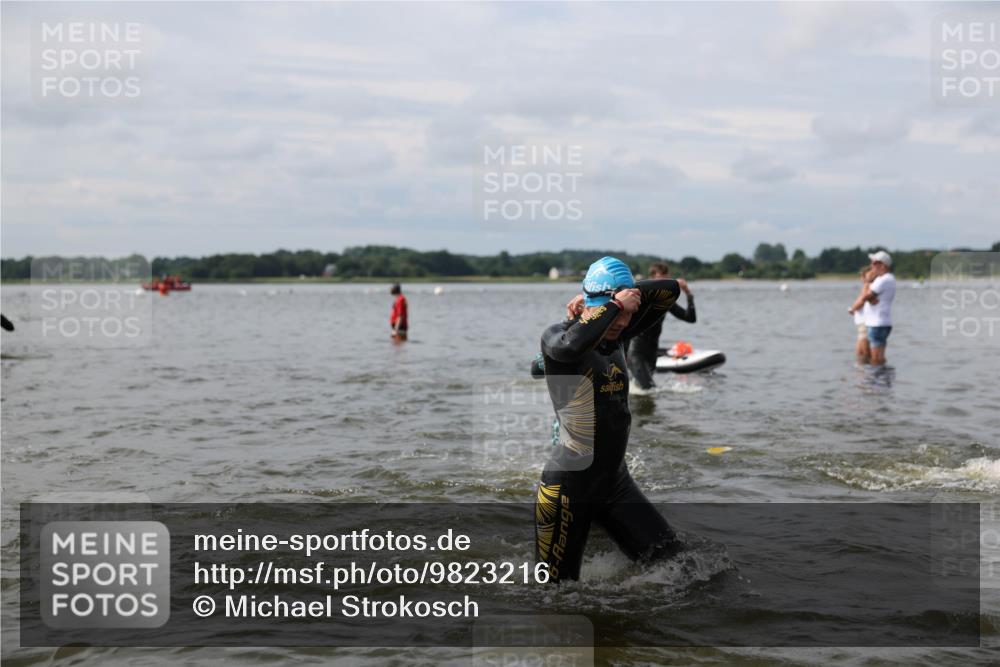 21.06.2026 - Viking Triathlon Michael Strokosch http://msf.ph/oto/9823216 21.06.2026 10:38:36 Schwimmen 53, 55, 144, 300, 303, 397, 419, 546, 567, 666 meine-sportfotos.de