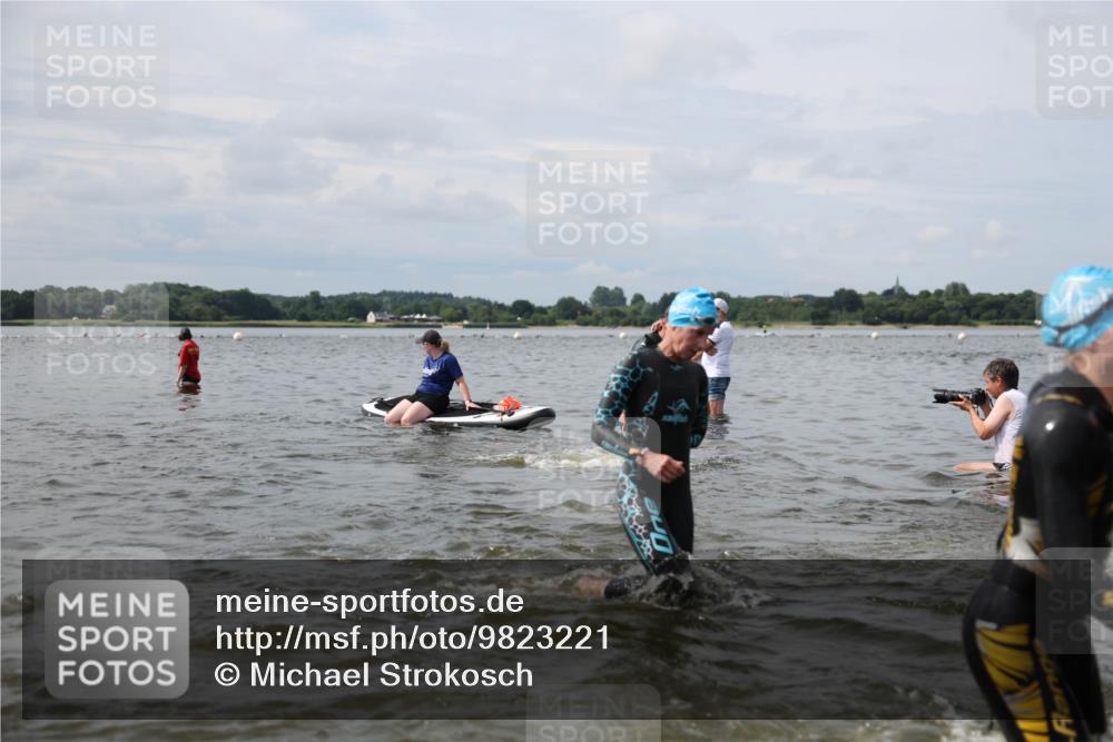 21.06.2026 - Viking Triathlon Michael Strokosch http://msf.ph/oto/9823221 21.06.2026 10:38:38 Schwimmen 53, 55, 144, 300, 303, 397, 419, 546, 567, 666 meine-sportfotos.de