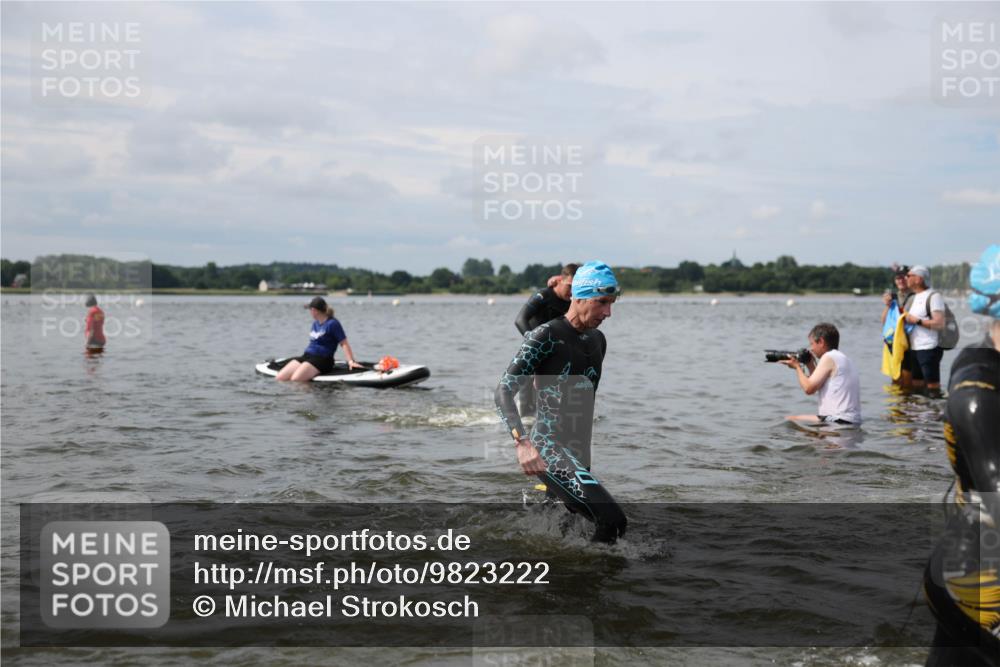 21.06.2026 - Viking Triathlon Michael Strokosch http://msf.ph/oto/9823222 21.06.2026 10:38:38 Schwimmen 53, 55, 144, 300, 303, 397, 419, 546, 567, 666 meine-sportfotos.de