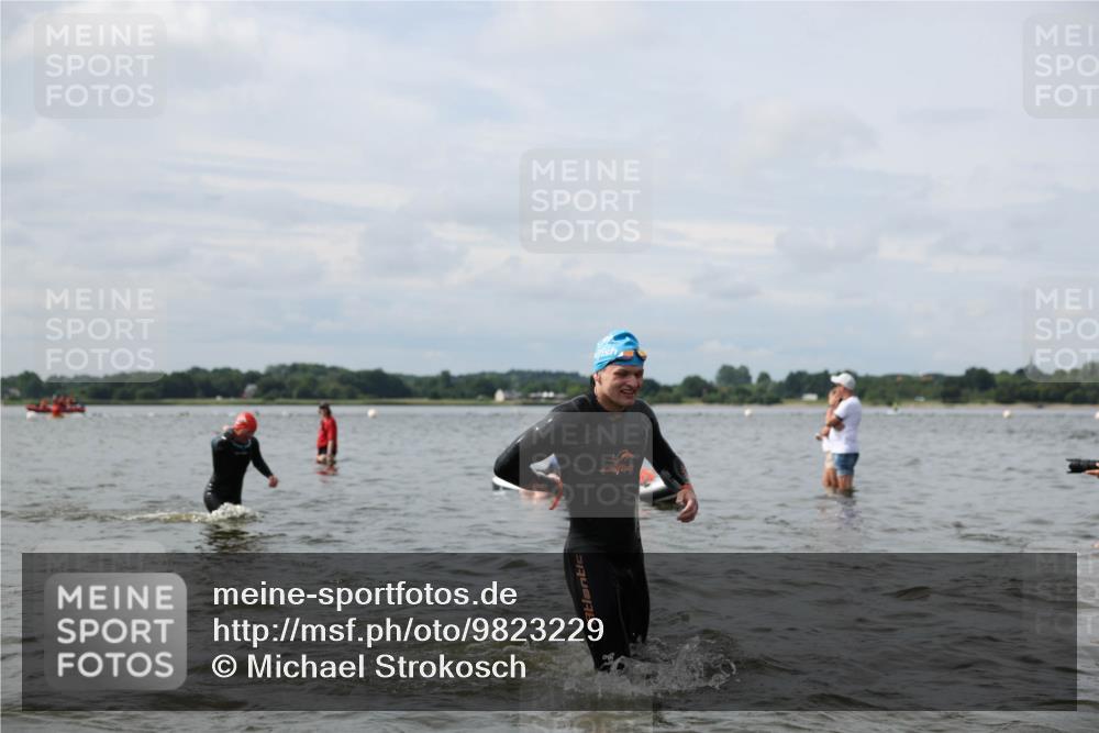 21.06.2026 - Viking Triathlon Michael Strokosch http://msf.ph/oto/9823229 21.06.2026 10:38:42 Schwimmen 53, 55, 144, 303, 397, 419, 546, 559, 666 meine-sportfotos.de