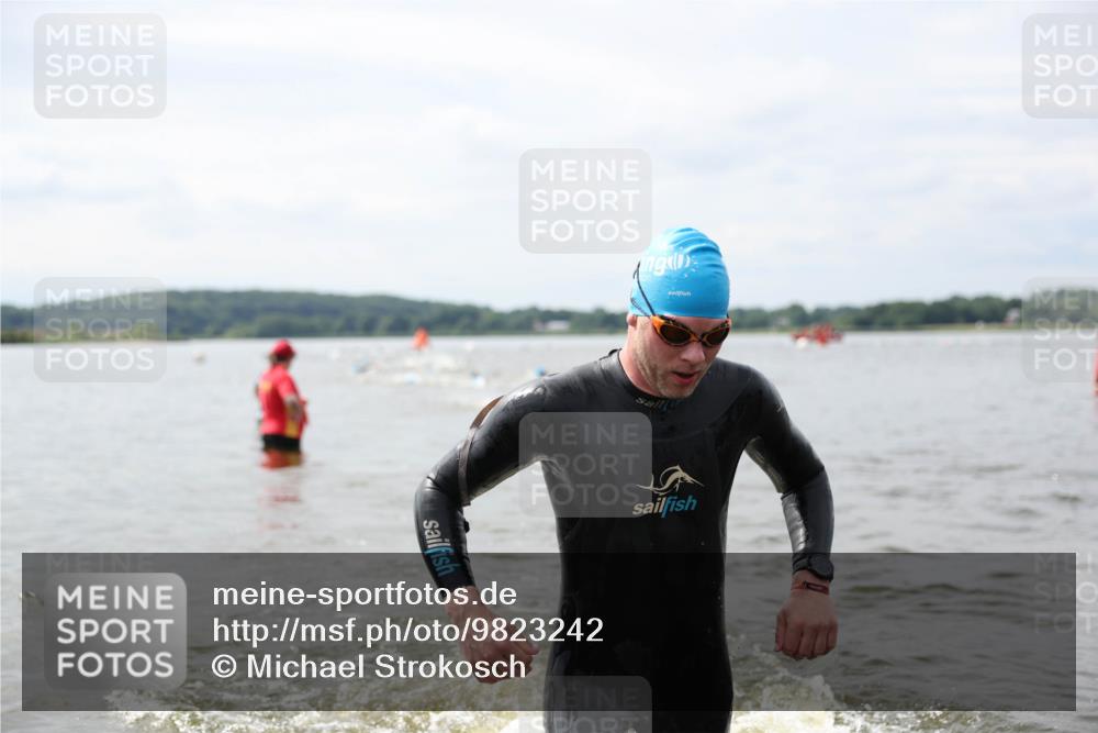 21.06.2026 - Viking Triathlon Michael Strokosch http://msf.ph/oto/9823242 21.06.2026 10:38:48 Schwimmen 53, 144, 303, 419, 559, 666 meine-sportfotos.de