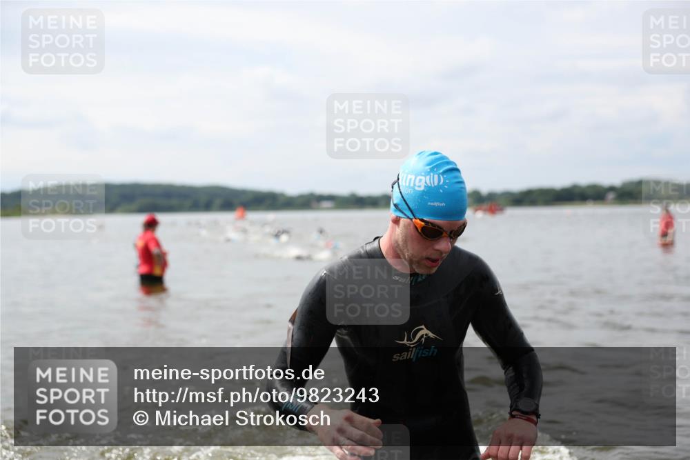 21.06.2026 - Viking Triathlon Michael Strokosch http://msf.ph/oto/9823243 21.06.2026 10:38:49 Schwimmen 53, 144, 303, 419, 559, 666 meine-sportfotos.de