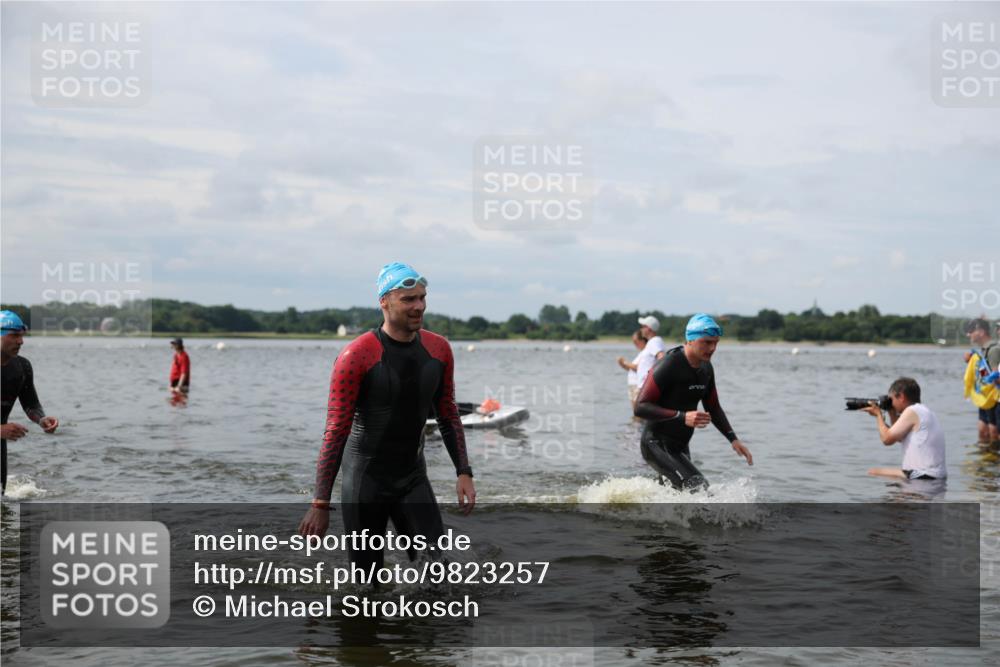 21.06.2026 - Viking Triathlon Michael Strokosch http://msf.ph/oto/9823257 21.06.2026 10:39:08 Schwimmen 152, 214, 232, 328, 340, 457 meine-sportfotos.de