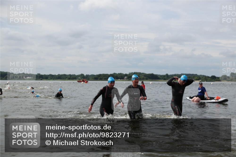 21.06.2026 - Viking Triathlon Michael Strokosch http://msf.ph/oto/9823271 21.06.2026 10:39:12 Schwimmen 152, 214, 229, 232, 328, 340, 457, 508 meine-sportfotos.de