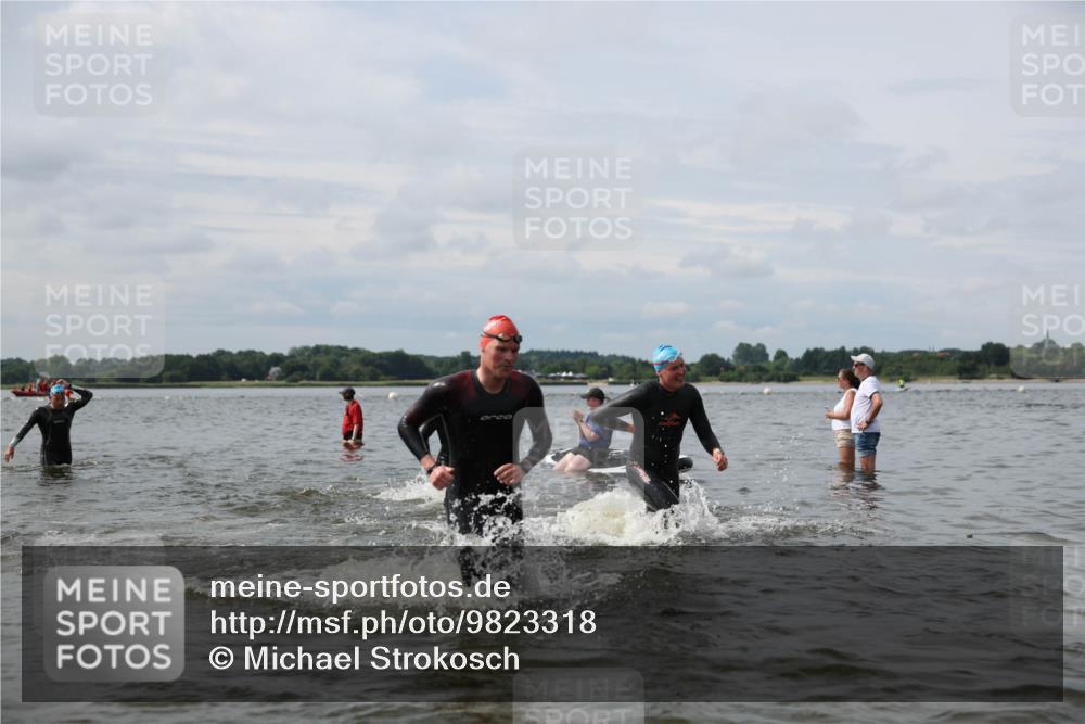 21.06.2026 - Viking Triathlon Michael Strokosch http://msf.ph/oto/9823318 21.06.2026 10:39:39 Schwimmen 125, 233, 349, 400, 442, 485, 493, 519, 634 meine-sportfotos.de