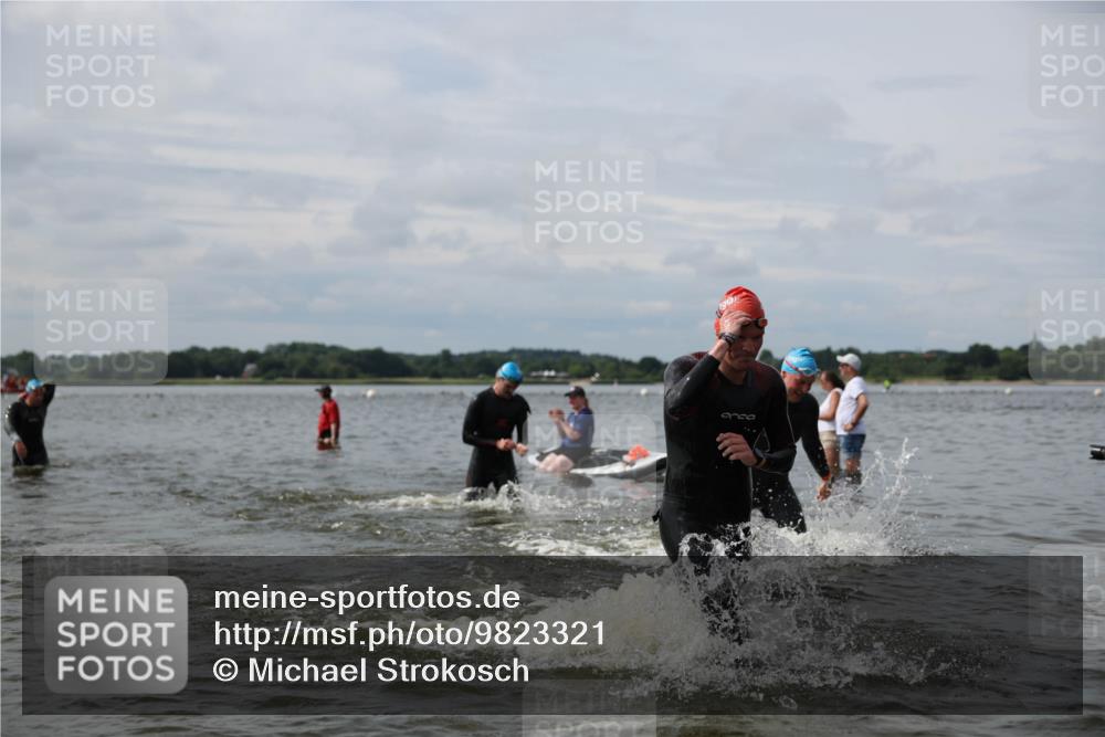 21.06.2026 - Viking Triathlon Michael Strokosch http://msf.ph/oto/9823321 21.06.2026 10:39:40 Schwimmen 125, 167, 233, 349, 400, 442, 485, 493, 519, 634 meine-sportfotos.de