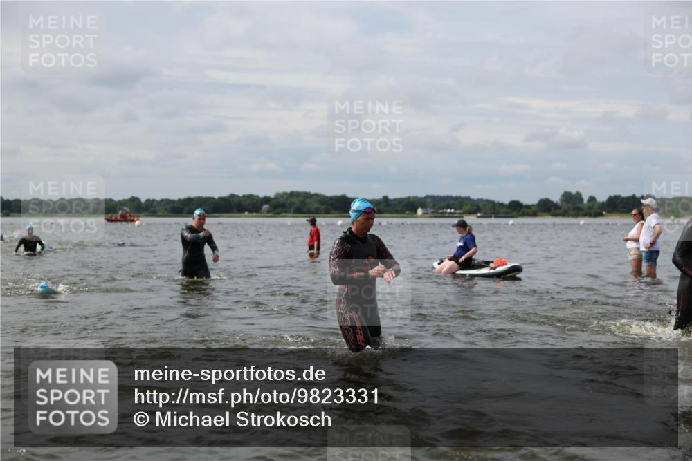 21.06.2026 - Viking Triathlon Michael Strokosch http://msf.ph/oto/9823331 21.06.2026 10:39:43 Schwimmen 125, 167, 233, 256, 349, 442, 493, 634 meine-sportfotos.de
