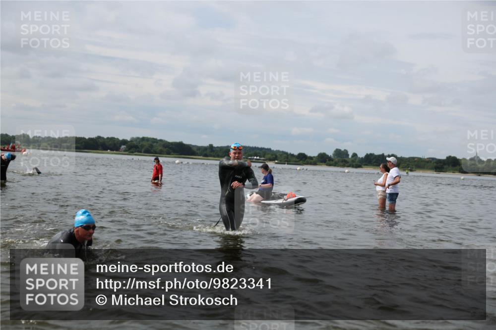 21.06.2026 - Viking Triathlon Michael Strokosch http://msf.ph/oto/9823341 21.06.2026 10:39:49 Schwimmen 125, 167, 211, 233, 256, 333, 349, 411, 493, 647 meine-sportfotos.de