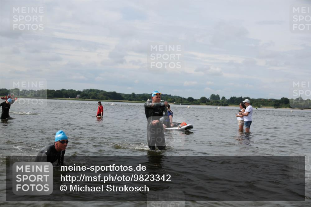 21.06.2026 - Viking Triathlon Michael Strokosch http://msf.ph/oto/9823342 21.06.2026 10:39:49 Schwimmen 125, 167, 211, 233, 256, 333, 349, 411, 493, 647 meine-sportfotos.de