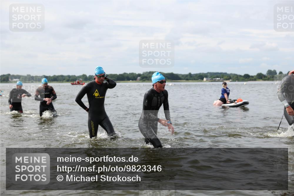 21.06.2026 - Viking Triathlon Michael Strokosch http://msf.ph/oto/9823346 21.06.2026 10:39:51 Schwimmen 125, 167, 211, 233, 256, 333, 349, 411, 484, 493, 647 meine-sportfotos.de