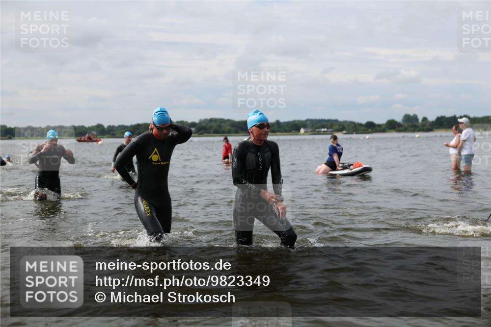 21.06.2026 - Viking Triathlon Michael Strokosch http://msf.ph/oto/9823349 21.06.2026 10:39:51 Schwimmen 125, 167, 211, 233, 256, 333, 349, 411, 484, 493, 647 meine-sportfotos.de