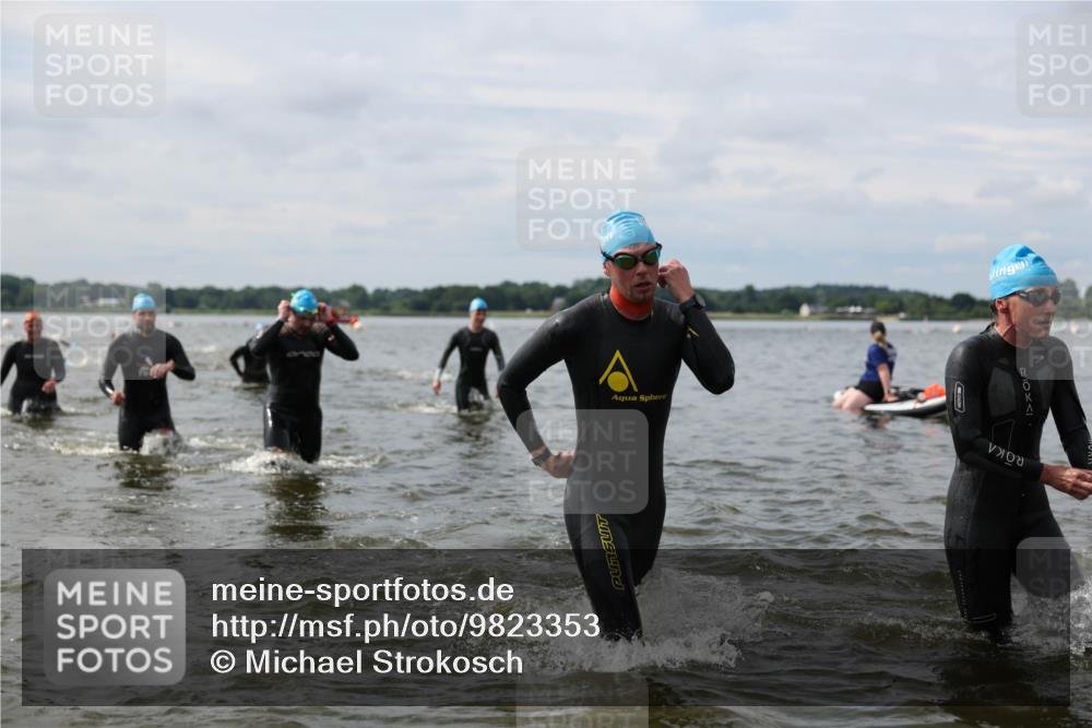 21.06.2026 - Viking Triathlon Michael Strokosch http://msf.ph/oto/9823353 21.06.2026 10:39:53 Schwimmen 125, 167, 211, 233, 256, 333, 349, 411, 484, 493, 647 meine-sportfotos.de