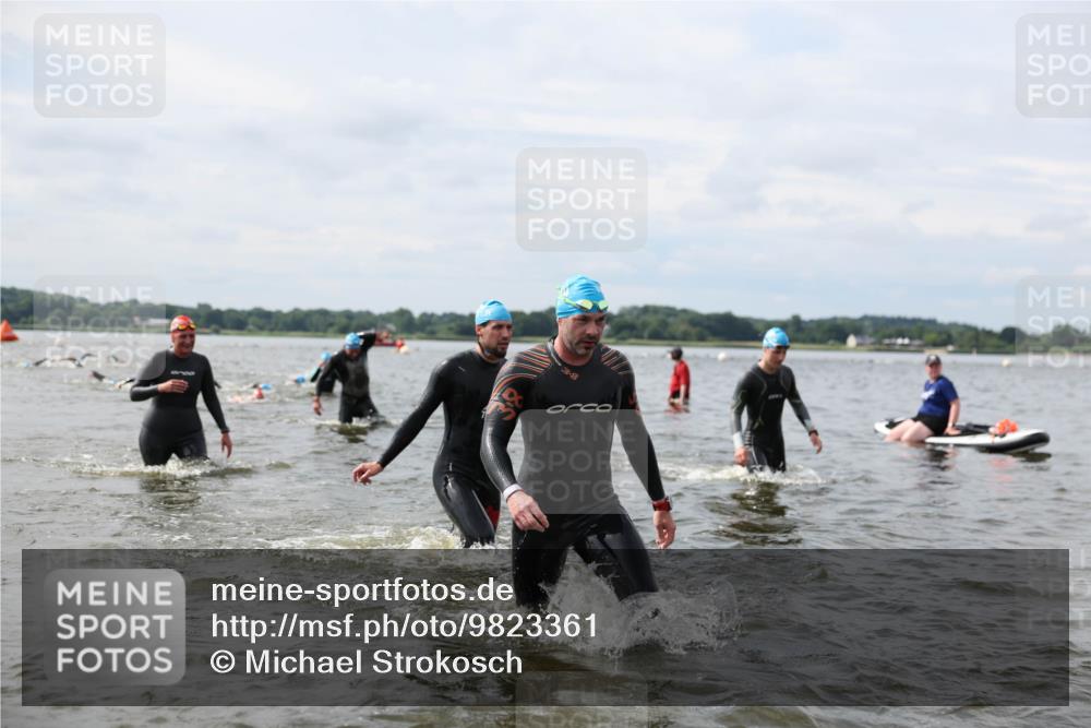 21.06.2026 - Viking Triathlon Michael Strokosch http://msf.ph/oto/9823361 21.06.2026 10:39:56 Schwimmen 125, 167, 211, 233, 256, 333, 411, 460, 484, 493, 647 meine-sportfotos.de