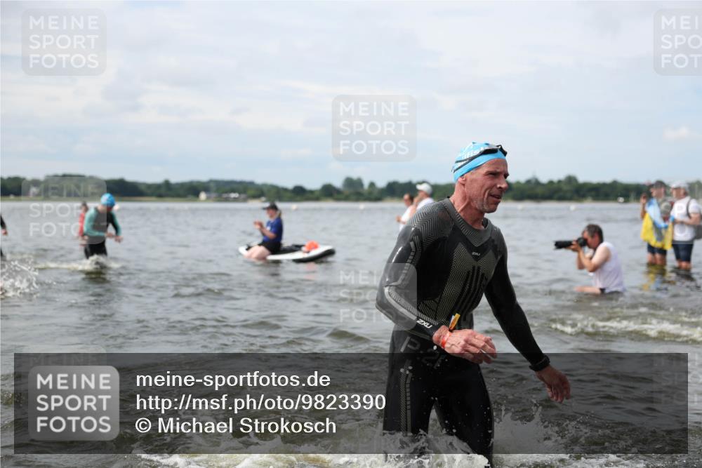21.06.2026 - Viking Triathlon Michael Strokosch http://msf.ph/oto/9823390 21.06.2026 10:40:07 Schwimmen 34, 58, 150, 211, 256, 333, 398, 411, 425, 460, 484, 496, 647, 649 meine-sportfotos.de