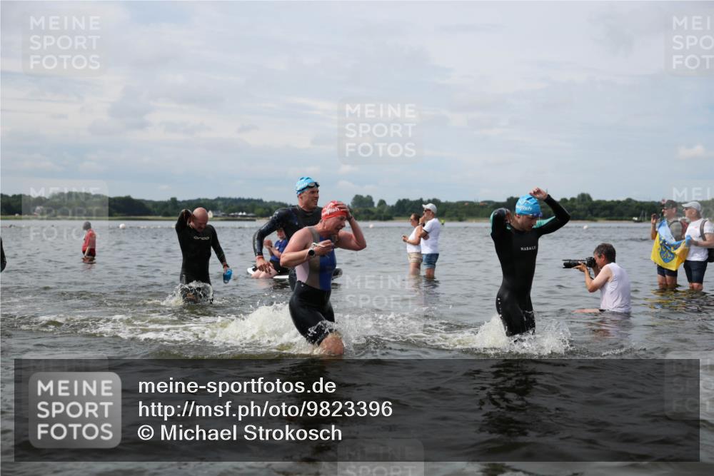 21.06.2026 - Viking Triathlon Michael Strokosch http://msf.ph/oto/9823396 21.06.2026 10:40:12 Schwimmen 34, 58, 150, 195, 211, 301, 312, 398, 425, 460, 484, 496, 647, 649 meine-sportfotos.de