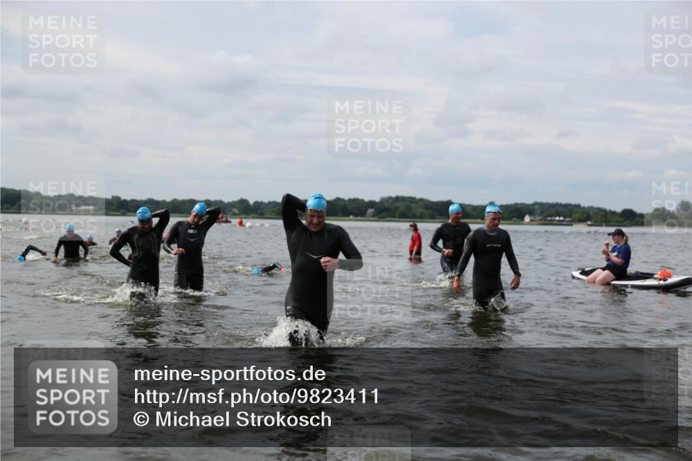 21.06.2026 - Viking Triathlon Michael Strokosch http://msf.ph/oto/9823411 21.06.2026 10:40:18 Schwimmen 34, 58, 150, 195, 227, 301, 312, 398, 425, 456, 460, 461, 496, 649 meine-sportfotos.de