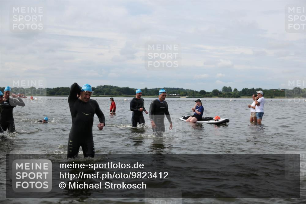 21.06.2026 - Viking Triathlon Michael Strokosch http://msf.ph/oto/9823412 21.06.2026 10:40:18 Schwimmen 34, 58, 150, 195, 227, 301, 312, 398, 425, 456, 460, 461, 496, 649 meine-sportfotos.de