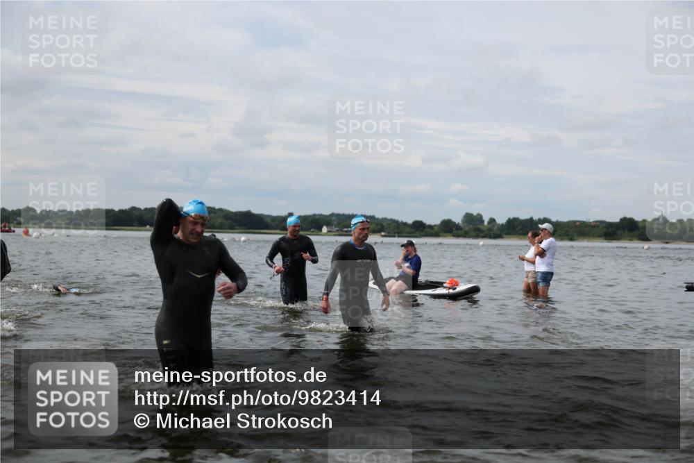 21.06.2026 - Viking Triathlon Michael Strokosch http://msf.ph/oto/9823414 21.06.2026 10:40:19 Schwimmen 34, 58, 150, 195, 227, 301, 312, 398, 425, 456, 460, 461, 496, 649 meine-sportfotos.de