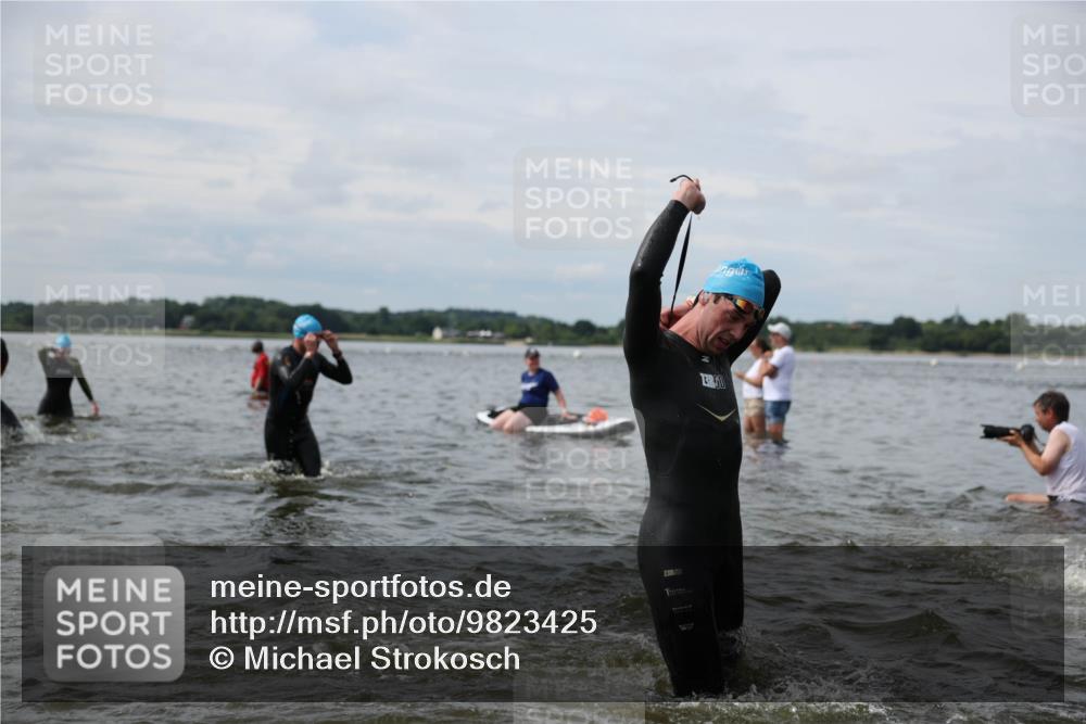 21.06.2026 - Viking Triathlon Michael Strokosch http://msf.ph/oto/9823425 21.06.2026 10:40:24 Schwimmen 34, 150, 195, 227, 301, 312, 330, 355, 387, 398, 425, 456, 461, 496, 616 meine-sportfotos.de