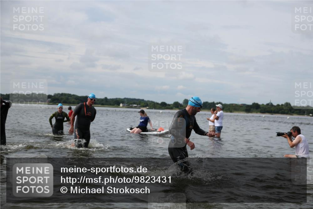 21.06.2026 - Viking Triathlon Michael Strokosch http://msf.ph/oto/9823431 21.06.2026 10:40:28 Schwimmen 34, 150, 195, 227, 301, 312, 330, 355, 387, 456, 461, 496, 616, 667 meine-sportfotos.de
