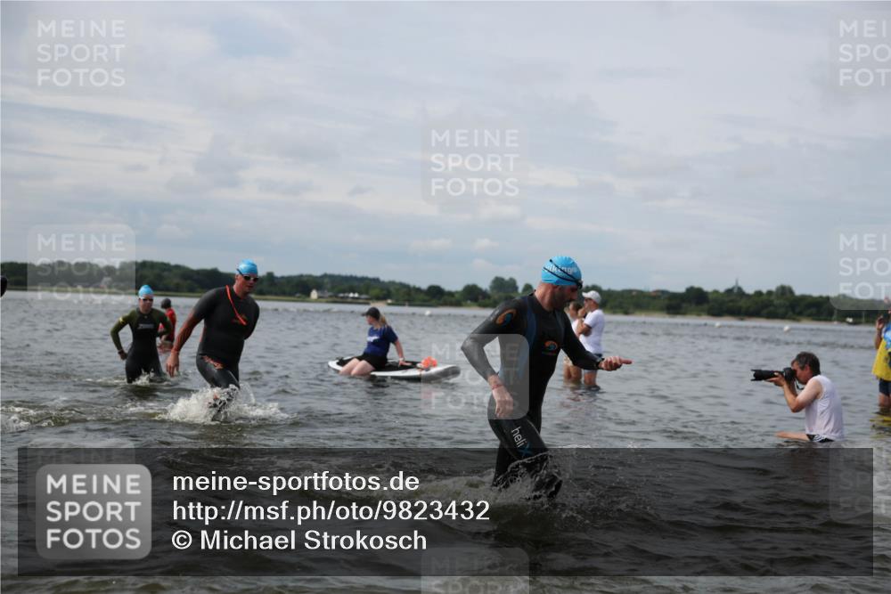 21.06.2026 - Viking Triathlon Michael Strokosch http://msf.ph/oto/9823432 21.06.2026 10:40:28 Schwimmen 34, 150, 195, 227, 301, 312, 330, 355, 387, 456, 461, 496, 616, 667 meine-sportfotos.de