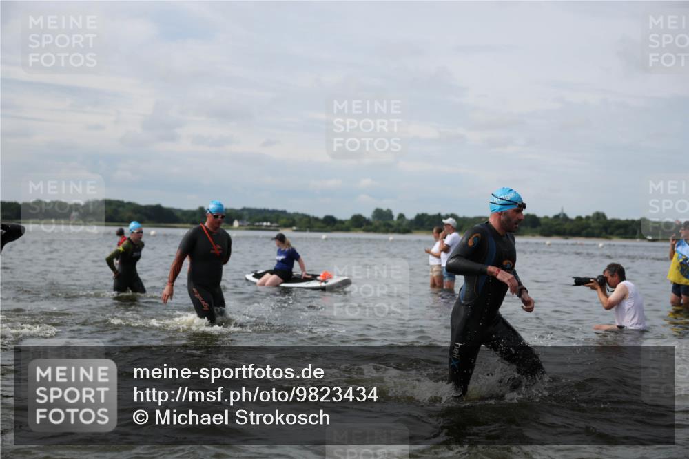 21.06.2026 - Viking Triathlon Michael Strokosch http://msf.ph/oto/9823434 21.06.2026 10:40:28 Schwimmen 34, 150, 195, 227, 301, 312, 330, 355, 387, 456, 461, 496, 616, 667 meine-sportfotos.de