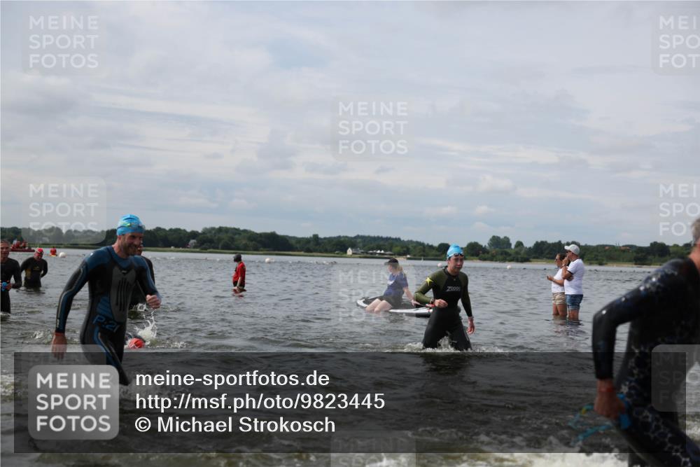 21.06.2026 - Viking Triathlon Michael Strokosch http://msf.ph/oto/9823445 21.06.2026 10:40:32 Schwimmen 150, 195, 227, 301, 312, 330, 355, 387, 456, 461, 616, 636, 667 meine-sportfotos.de