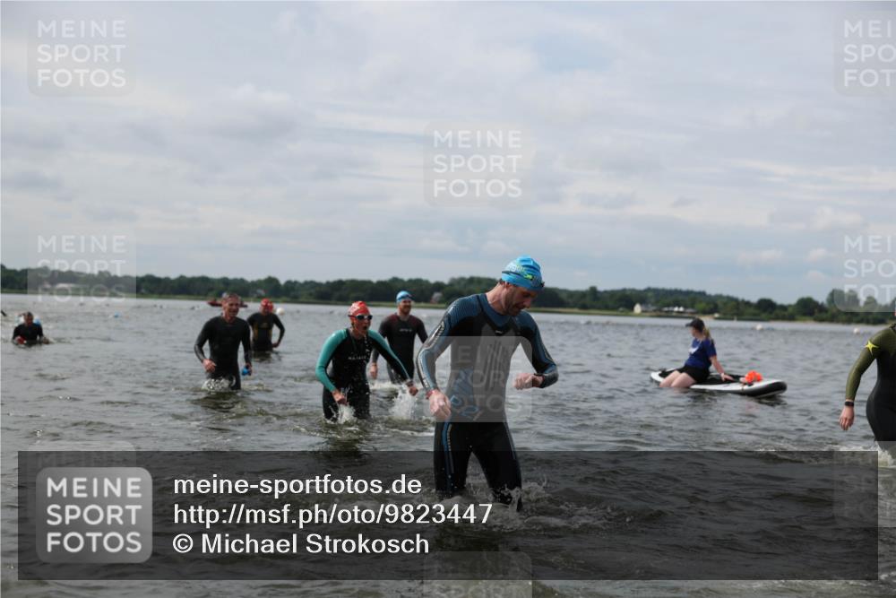 21.06.2026 - Viking Triathlon Michael Strokosch http://msf.ph/oto/9823447 21.06.2026 10:40:33 Schwimmen 195, 227, 301, 312, 330, 355, 387, 456, 461, 616, 636, 667 meine-sportfotos.de