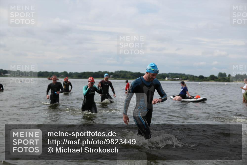 21.06.2026 - Viking Triathlon Michael Strokosch http://msf.ph/oto/9823449 21.06.2026 10:40:33 Schwimmen 195, 227, 301, 312, 330, 355, 387, 456, 461, 616, 636, 667 meine-sportfotos.de