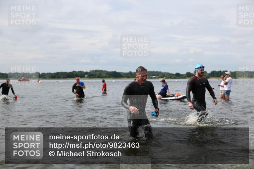 21.06.2026 - Viking Triathlon Michael Strokosch http://msf.ph/oto/9823463 21.06.2026 10:40:39 Schwimmen 227, 330, 355, 387, 456, 461, 616, 636, 667 meine-sportfotos.de