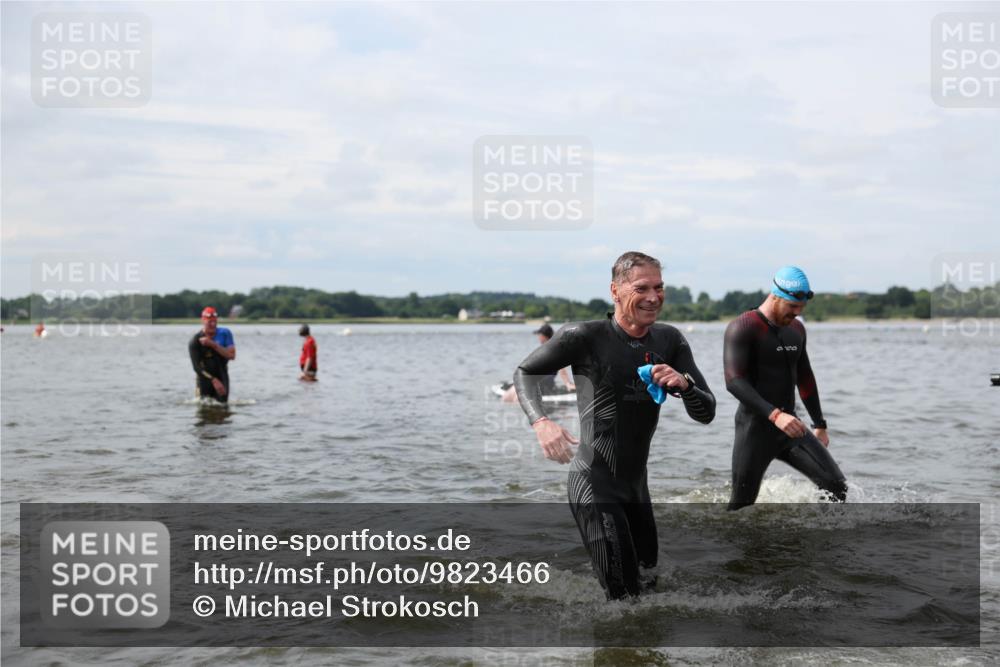 21.06.2026 - Viking Triathlon Michael Strokosch http://msf.ph/oto/9823466 21.06.2026 10:40:40 Schwimmen 227, 330, 355, 387, 456, 461, 616, 636, 667 meine-sportfotos.de