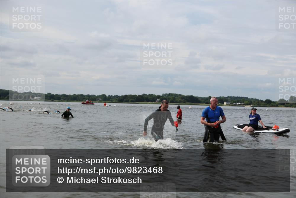 21.06.2026 - Viking Triathlon Michael Strokosch http://msf.ph/oto/9823468 21.06.2026 10:40:45 Schwimmen 132, 330, 355, 387, 616, 636, 667 meine-sportfotos.de