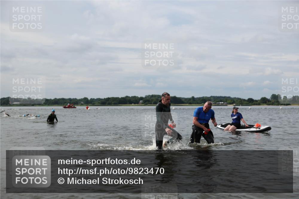 21.06.2026 - Viking Triathlon Michael Strokosch http://msf.ph/oto/9823470 21.06.2026 10:40:46 Schwimmen 132, 330, 387, 636, 667 meine-sportfotos.de