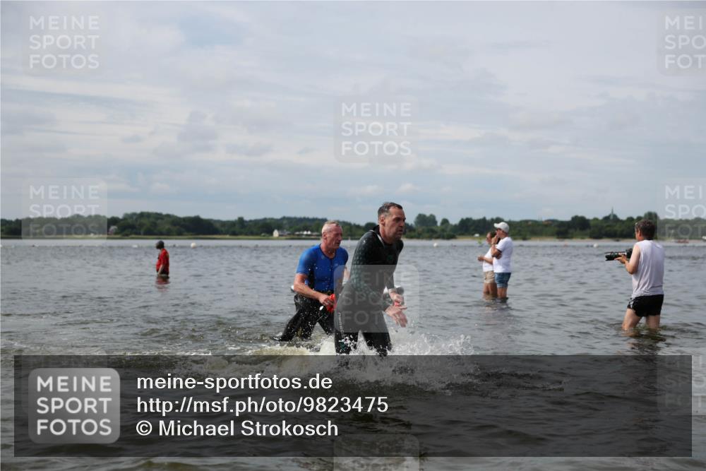 21.06.2026 - Viking Triathlon Michael Strokosch http://msf.ph/oto/9823475 21.06.2026 10:40:47 Schwimmen 132, 330, 387, 636, 667 meine-sportfotos.de
