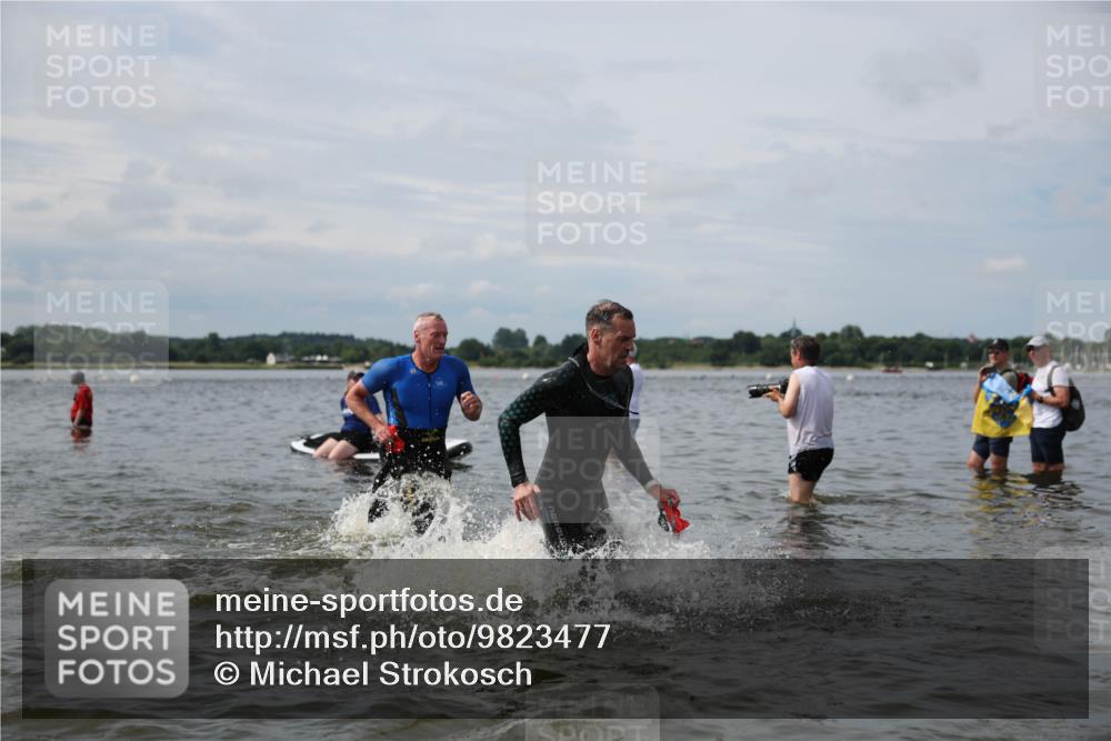 21.06.2026 - Viking Triathlon Michael Strokosch http://msf.ph/oto/9823477 21.06.2026 10:40:47 Schwimmen 132, 330, 387, 636, 667 meine-sportfotos.de