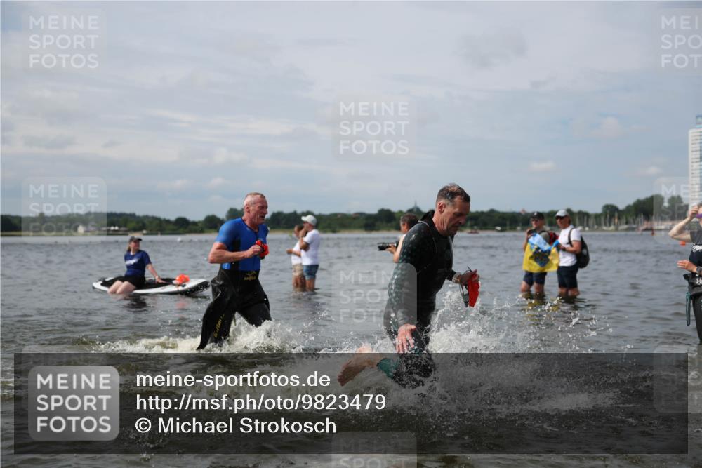 21.06.2026 - Viking Triathlon Michael Strokosch http://msf.ph/oto/9823479 21.06.2026 10:40:48 Schwimmen 132, 330, 387, 636, 667 meine-sportfotos.de