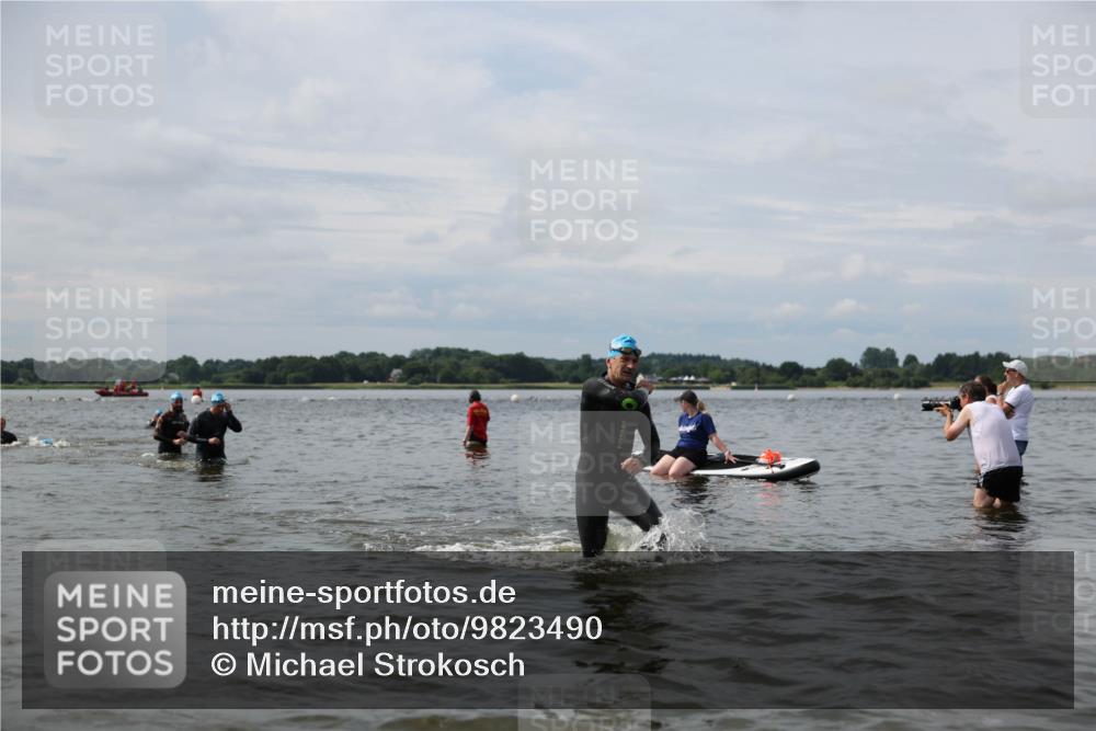 21.06.2026 - Viking Triathlon Michael Strokosch http://msf.ph/oto/9823490 21.06.2026 10:41:00 Schwimmen 95, 132, 179, 356 meine-sportfotos.de