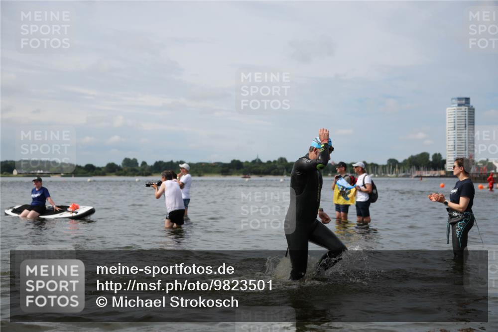 21.06.2026 - Viking Triathlon Michael Strokosch http://msf.ph/oto/9823501 21.06.2026 10:41:02 Schwimmen 95, 132, 179, 356 meine-sportfotos.de