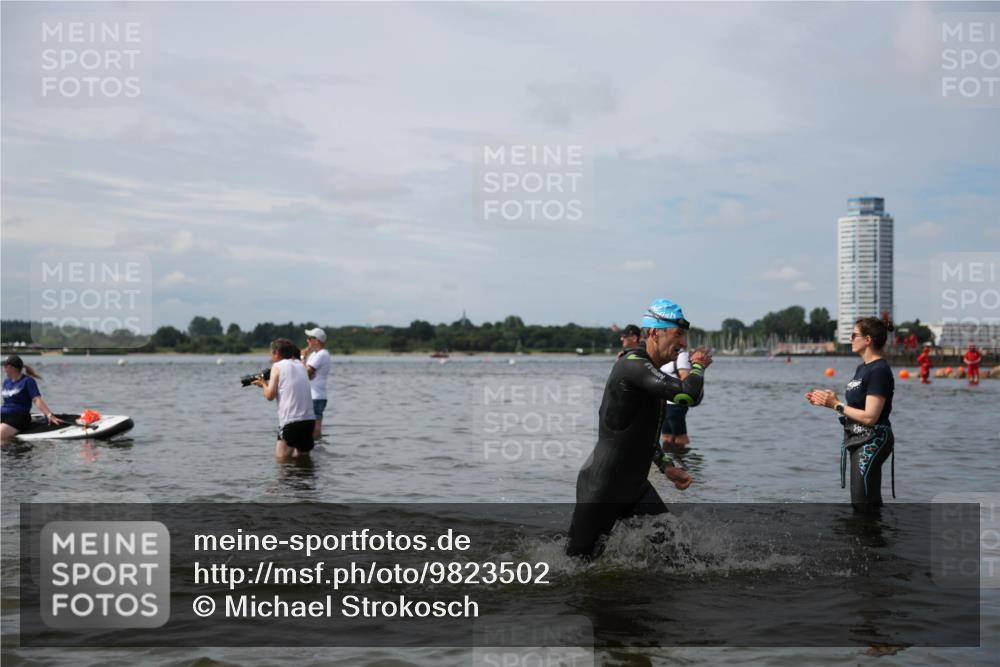 21.06.2026 - Viking Triathlon Michael Strokosch http://msf.ph/oto/9823502 21.06.2026 10:41:03 Schwimmen 95, 132, 179, 356 meine-sportfotos.de