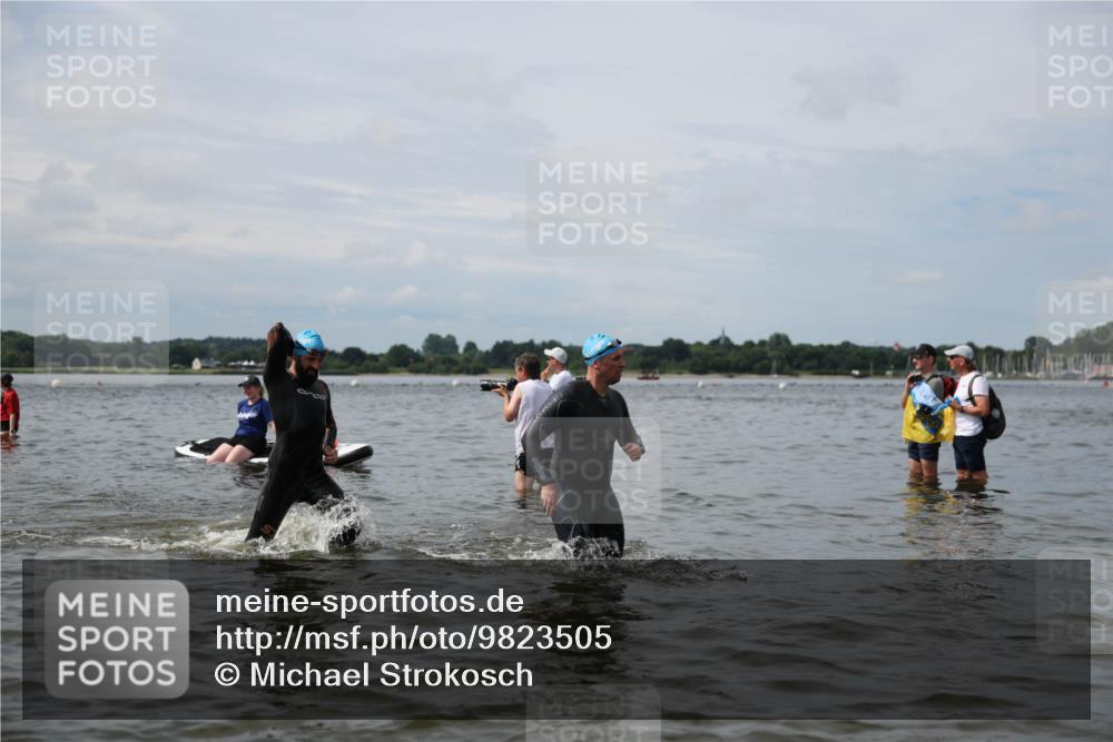 21.06.2026 - Viking Triathlon Michael Strokosch http://msf.ph/oto/9823505 21.06.2026 10:41:10 Schwimmen 95, 96, 132, 165, 179, 327, 356, 429, 578 meine-sportfotos.de