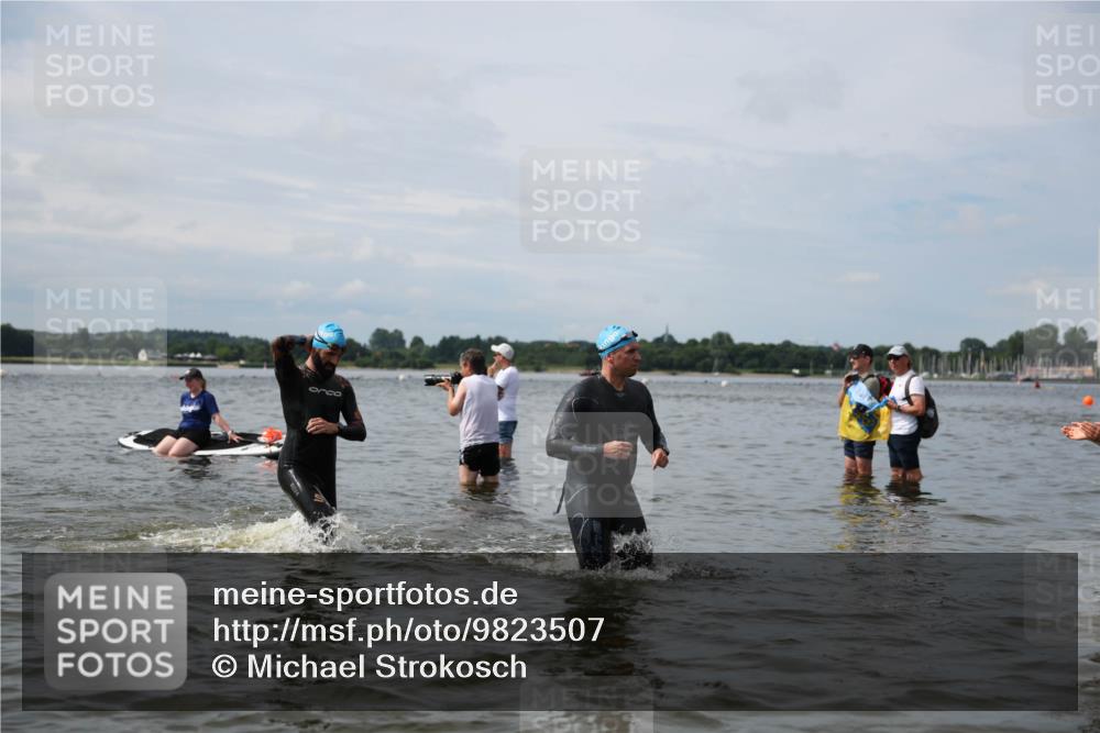 21.06.2026 - Viking Triathlon Michael Strokosch http://msf.ph/oto/9823507 21.06.2026 10:41:10 Schwimmen 95, 96, 132, 165, 179, 327, 356, 429, 578 meine-sportfotos.de