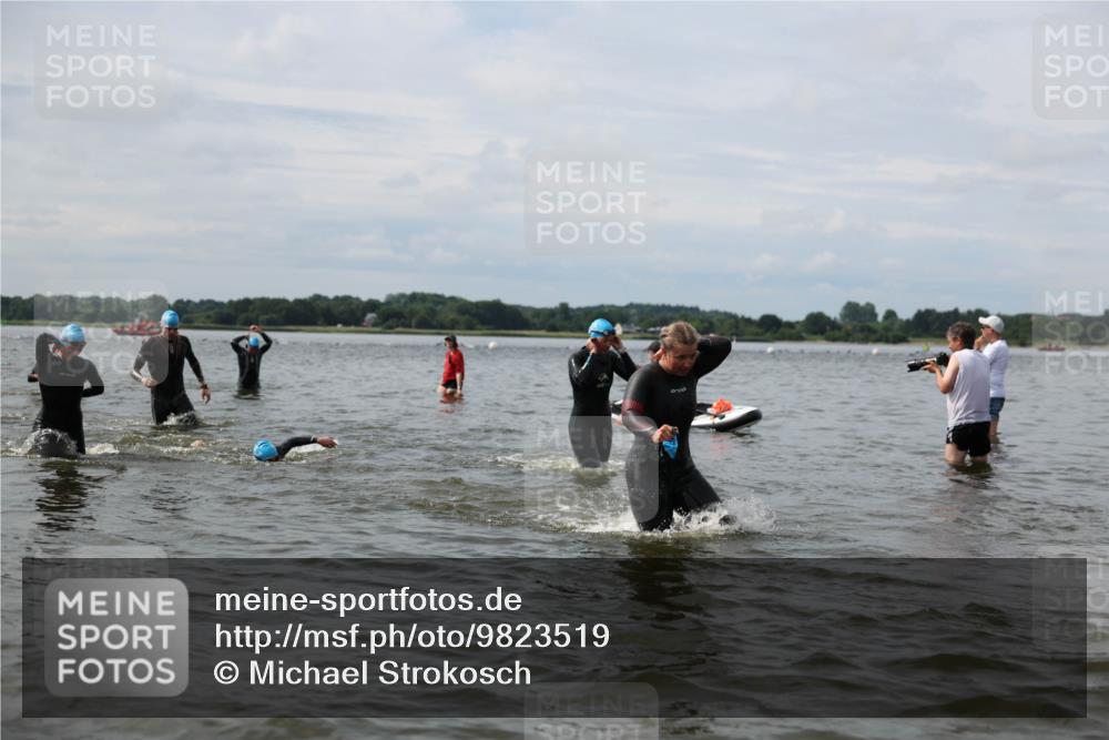 21.06.2026 - Viking Triathlon Michael Strokosch http://msf.ph/oto/9823519 21.06.2026 10:41:15 Schwimmen 95, 96, 165, 179, 262, 327, 356, 429, 578 meine-sportfotos.de
