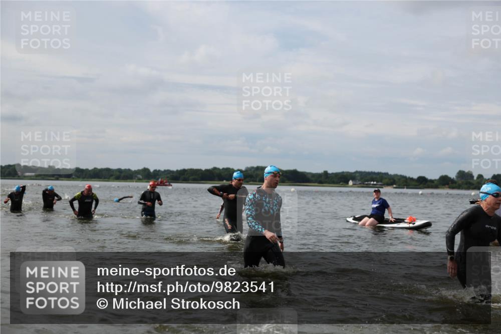 21.06.2026 - Viking Triathlon Michael Strokosch http://msf.ph/oto/9823541 21.06.2026 10:41:22 Schwimmen 96, 143, 165, 179, 262, 327, 429, 522, 578, 608, 655 meine-sportfotos.de