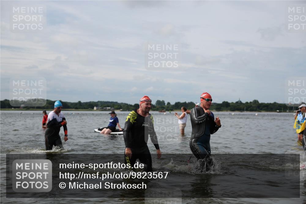 21.06.2026 - Viking Triathlon Michael Strokosch http://msf.ph/oto/9823567 21.06.2026 10:41:33 Schwimmen 63, 83, 143, 162, 165, 262, 327, 339, 452, 522, 552, 608, 655 meine-sportfotos.de