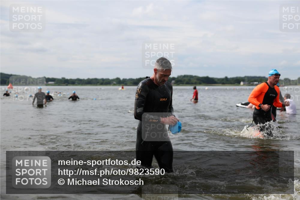 21.06.2026 - Viking Triathlon Michael Strokosch http://msf.ph/oto/9823590 21.06.2026 10:41:44 Schwimmen 44, 63, 83, 134, 162, 339, 438, 452, 522, 552, 655 meine-sportfotos.de