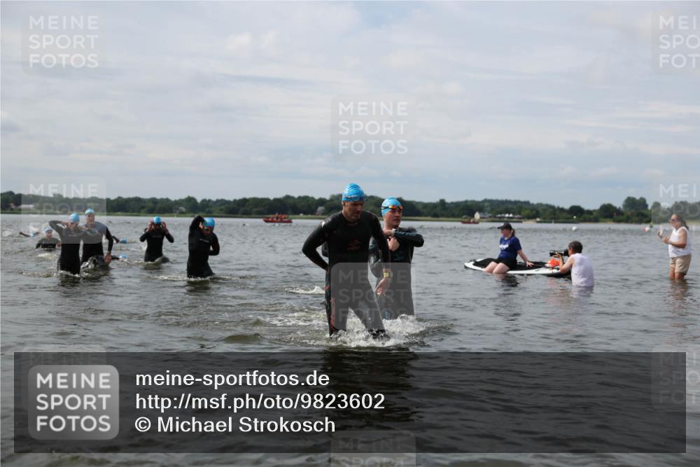 21.06.2026 - Viking Triathlon Michael Strokosch http://msf.ph/oto/9823602 21.06.2026 10:41:56 Schwimmen 44, 63, 86, 94, 134, 188, 193, 266, 399, 438, 492, 552 meine-sportfotos.de