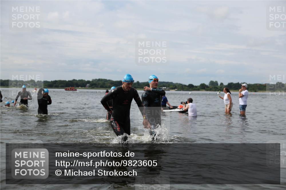21.06.2026 - Viking Triathlon Michael Strokosch http://msf.ph/oto/9823605 21.06.2026 10:41:57 Schwimmen 44, 63, 86, 94, 134, 188, 193, 266, 399, 438, 492, 552 meine-sportfotos.de
